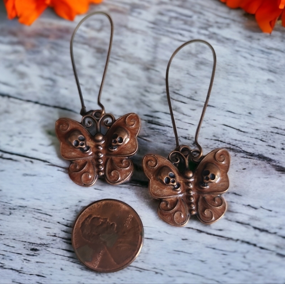 New! Adorable Earrings